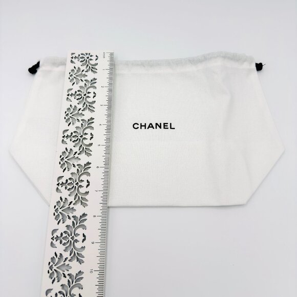 3767 CHANEL FABRIC DRAWSTRING BAG - Picture 2 of 3